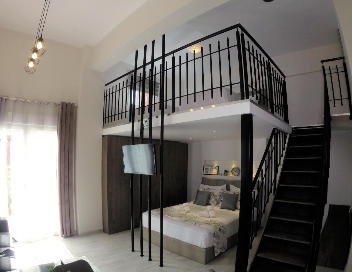 Welcome Apartment Peraía エクステリア 写真