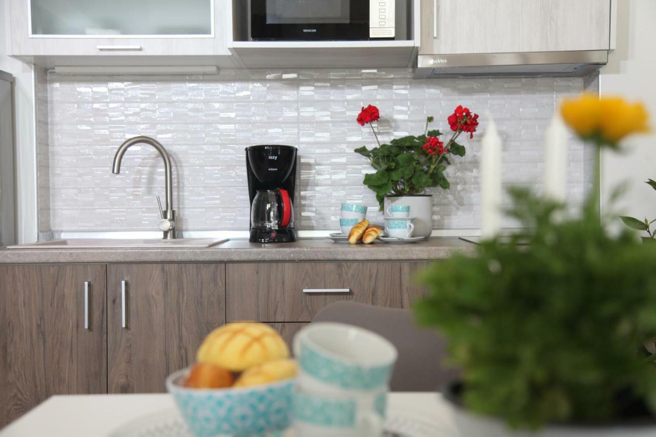 Welcome Apartment Peraía エクステリア 写真