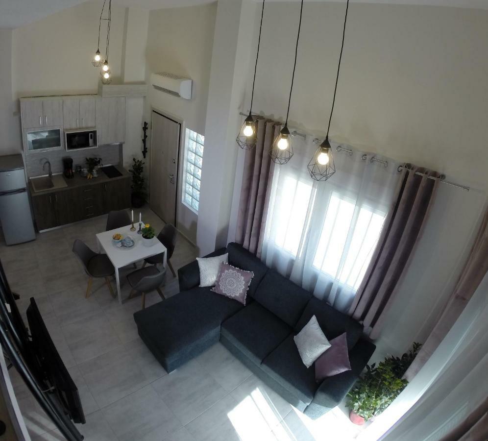 Welcome Apartment Peraía エクステリア 写真